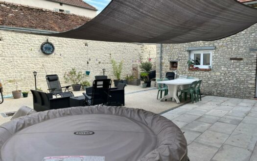 Maison Familiale Avec Double Terrasse Proche Pithiviers