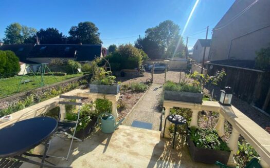 Sud Angerville- Pavillon + Studio + 380 € De Revenus Mensuels Locatifs