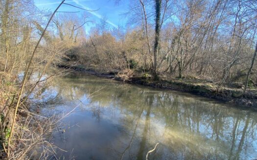 Vends Terrain Constructible à Mereville/saclas