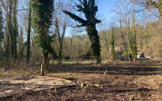 Vends Terrain Constructible à Mereville/saclas