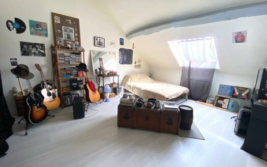 Maison Entièrement Rénovée à 15 Min D’angerville