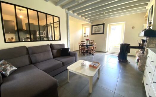 Maison Entièrement Rénovée à 15 Min D’angerville