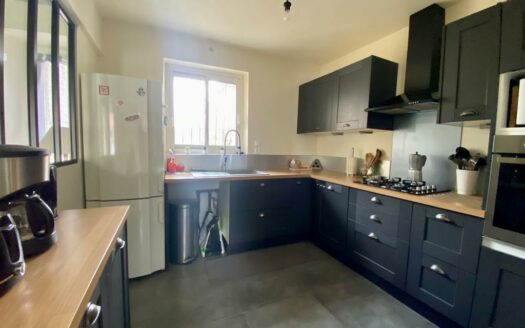 Maison Entièrement Rénovée à 15 Min D’angerville